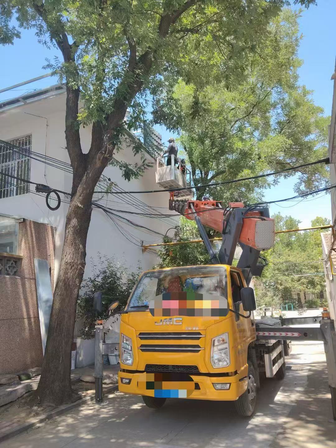 孟州市高空作业车能吊装重物吗？最大承载多少公斤？